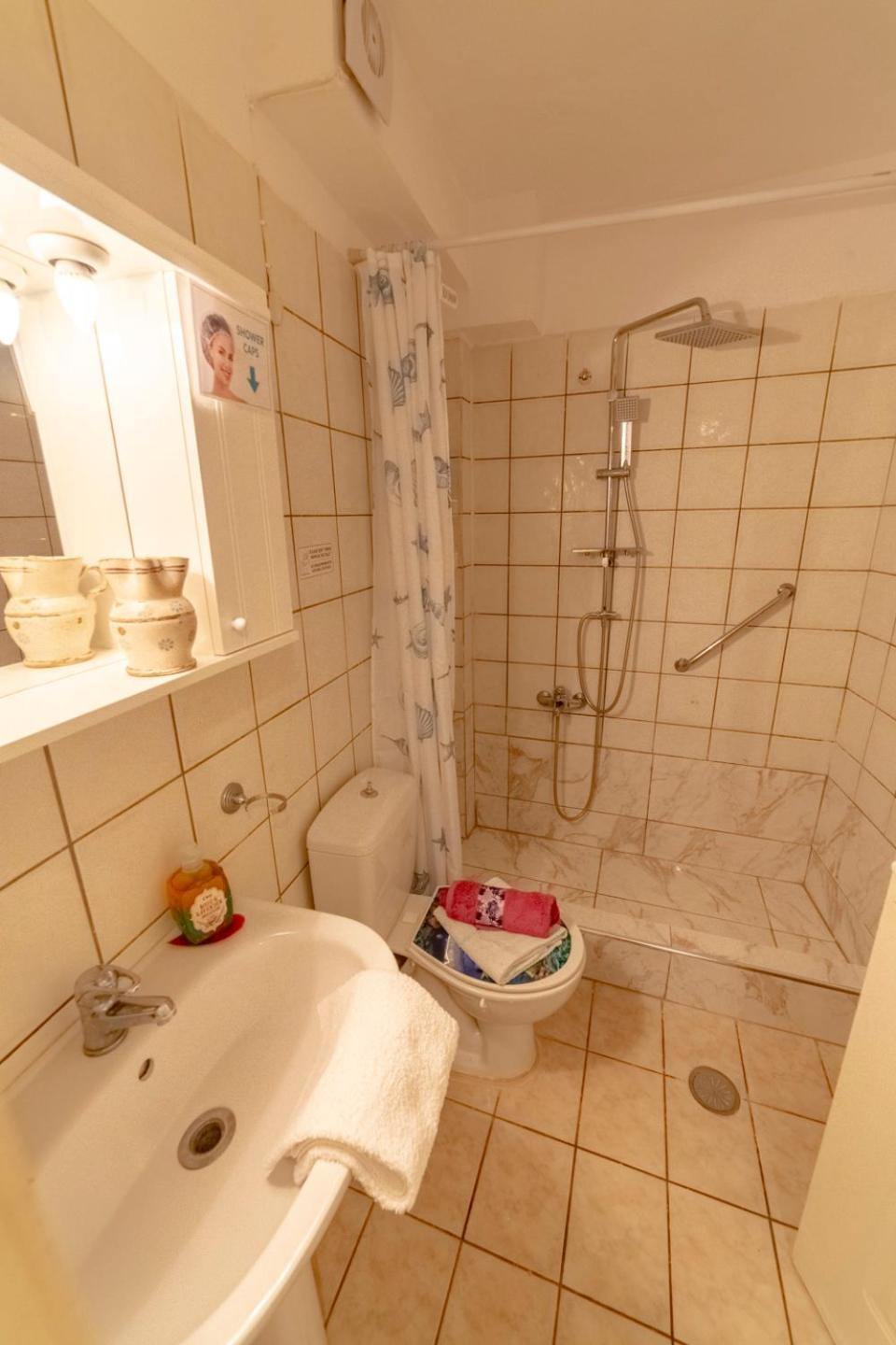 Krasa 2Bedroom Apartment Ágios Matthaíos Eksteriør billede