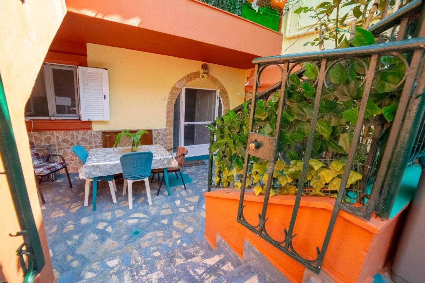 Krasa 2Bedroom Apartment Ágios Matthaíos Eksteriør billede